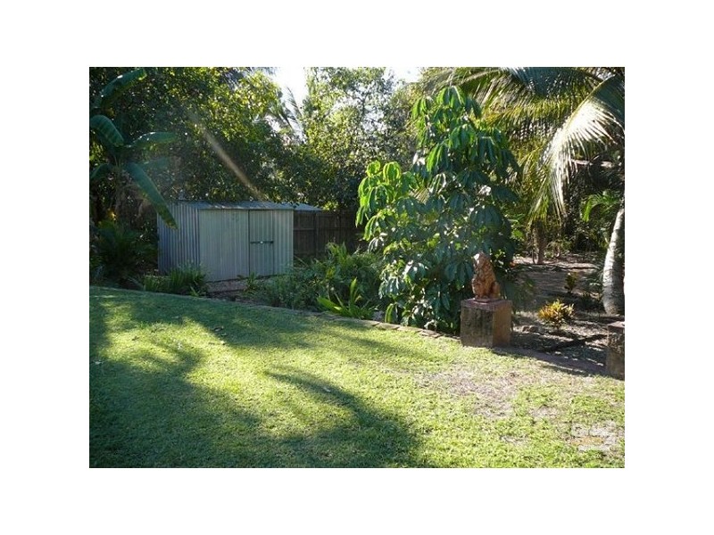 17 Bunya Street, Bushland Beach QLD 4818
