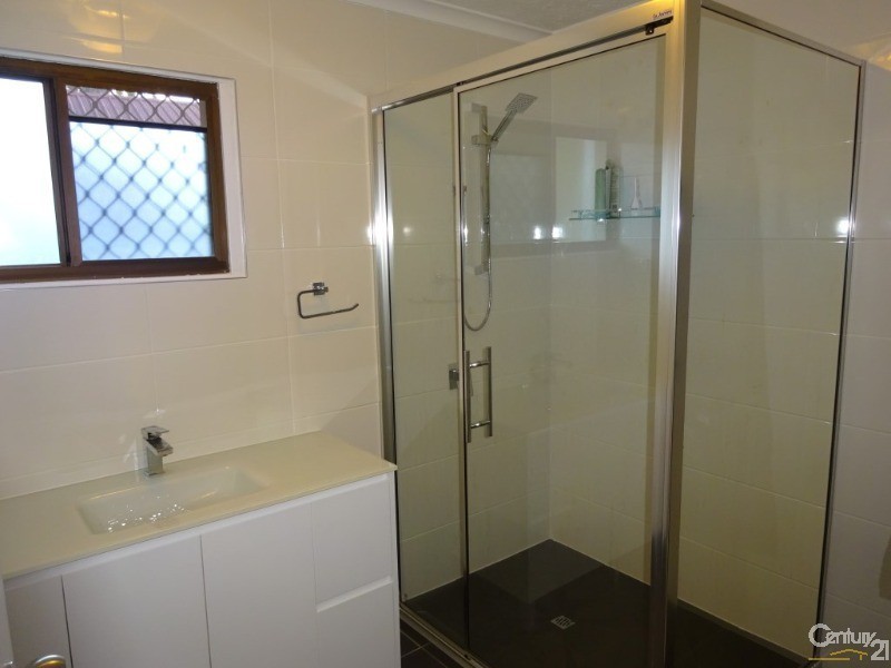 34 Illuta Street, Rasmussen QLD 4815