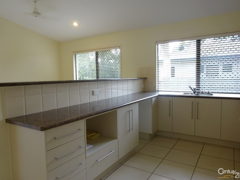 46 Seabrook Circuit, Bushland Beach QLD 4818