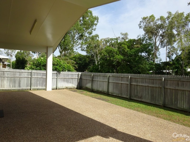 46 Seabrook Circuit, Bushland Beach QLD 4818