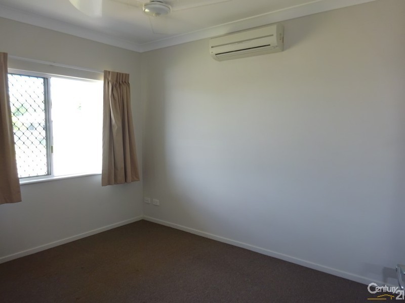 20 Daintree Drive, Bushland Beach QLD 4818