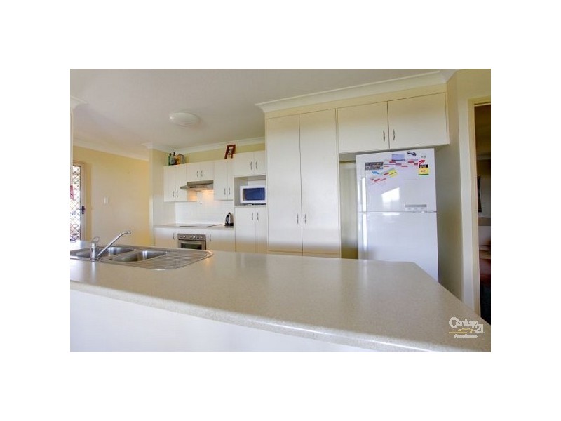 14 Donostia Crescent, Bushland Beach QLD 4818