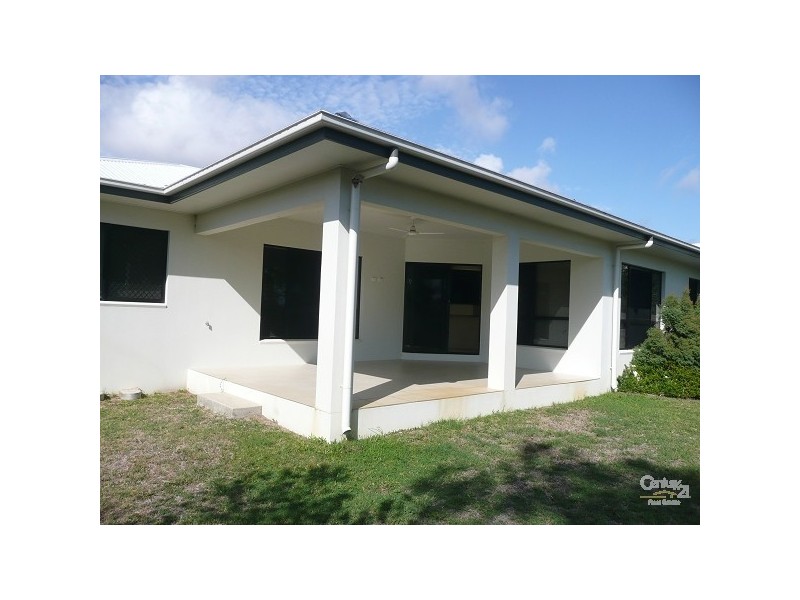 Bushland Beach QLD 4818