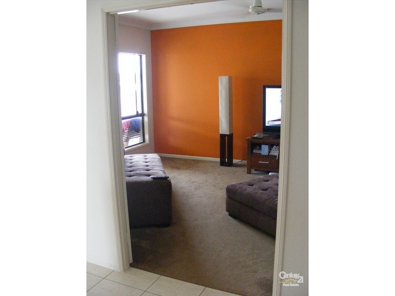 Bushland Beach QLD 4818