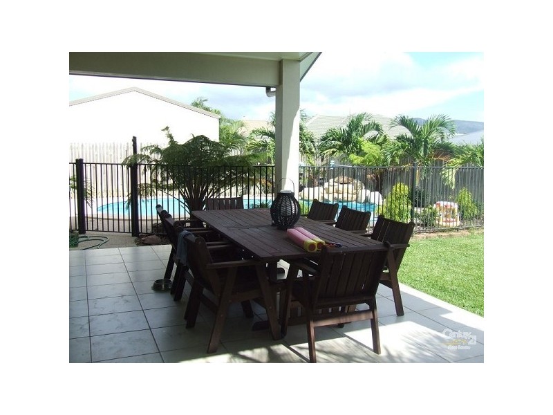 13 Sarina Court, Mount Louisa QLD 4814