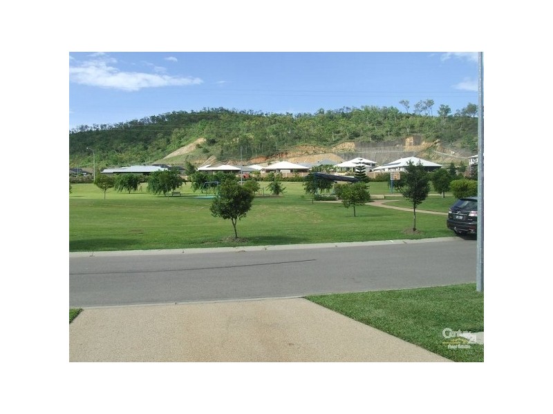 13 Sarina Court, Mount Louisa QLD 4814