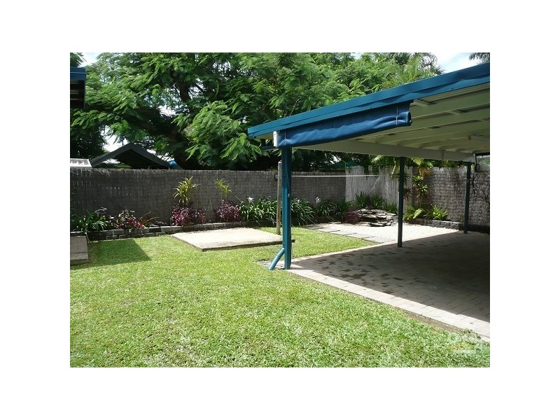 1/30 McLachlan Street, Currajong QLD 4812