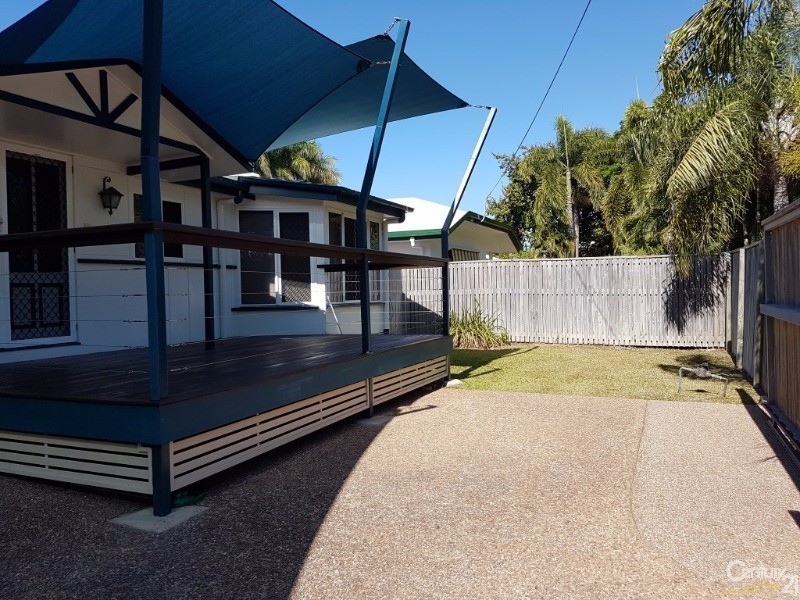 1/30 McLachlan Street, Currajong QLD 4812