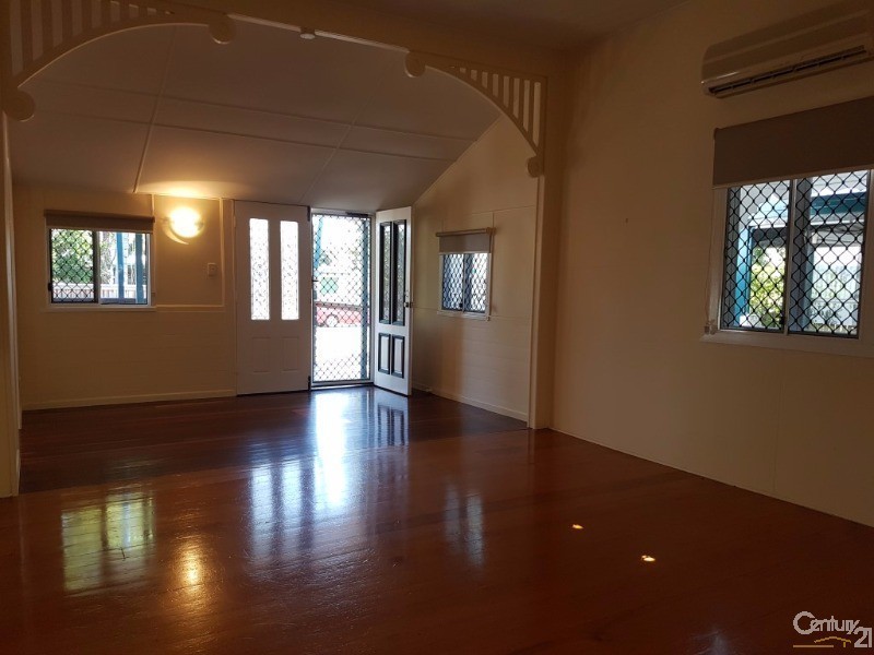 1/30 McLachlan Street, Currajong QLD 4812