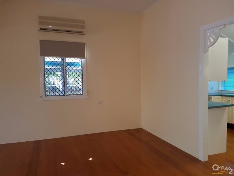 1/30 McLachlan Street, Currajong QLD 4812