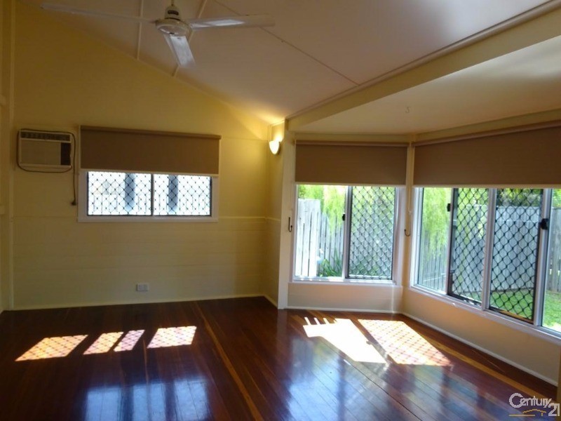 1/30 McLachlan Street, Currajong QLD 4812