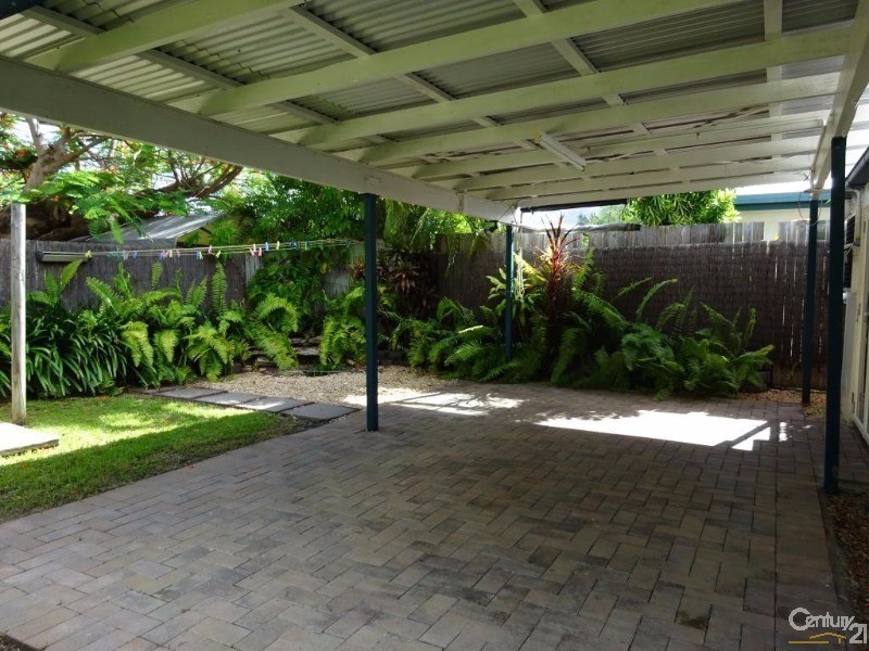 1/30 McLachlan Street, Currajong QLD 4812