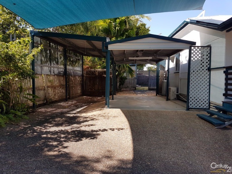 1/30 McLachlan Street, Currajong QLD 4812