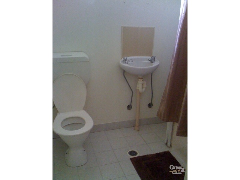 West End QLD 4810