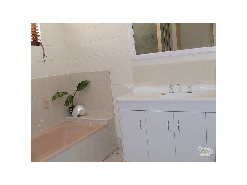 37 Mount Low Parkway, Mount Low QLD 4818