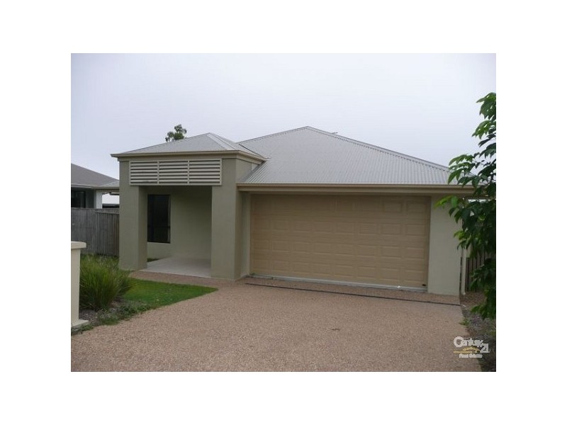 Bushland Beach QLD 4818