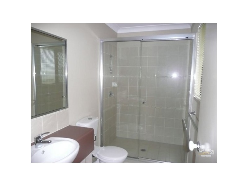 Bushland Beach QLD 4818