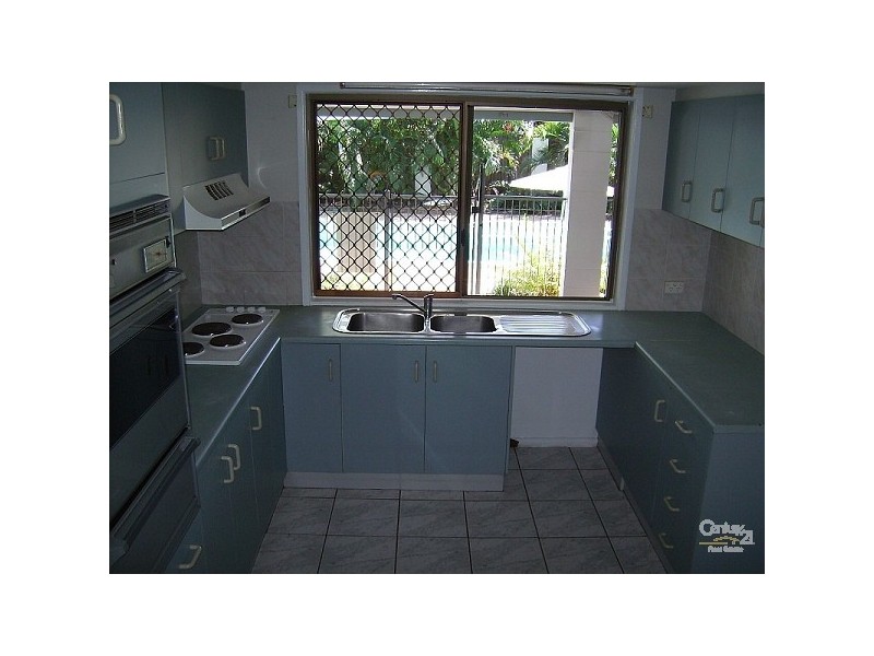 31 Julia Street, Kirwan QLD 4817