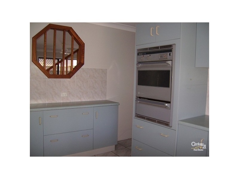 31 Julia Street, Kirwan QLD 4817