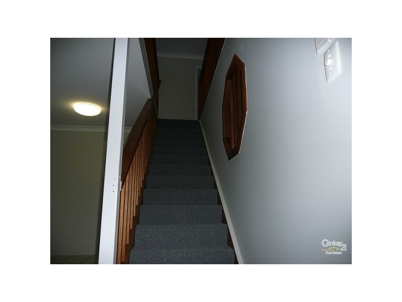 31 Julia Street, Kirwan QLD 4817