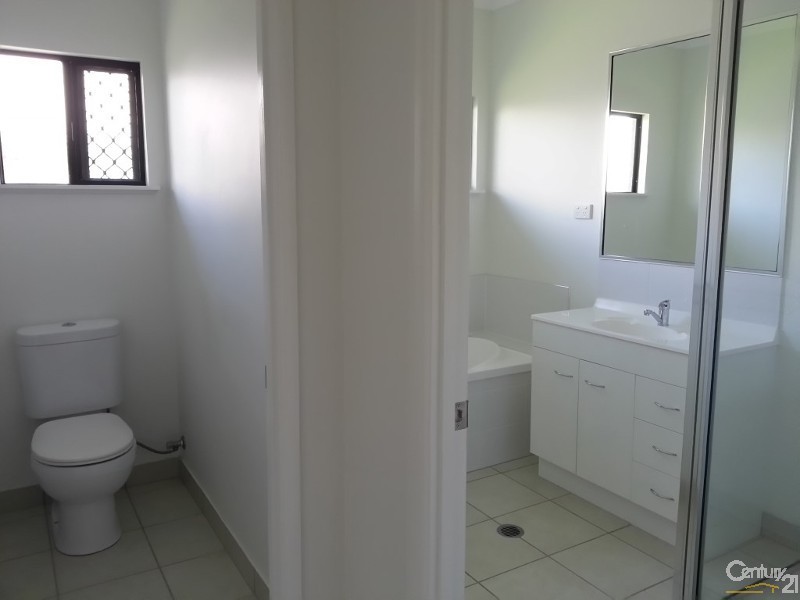 25 Currawinya Court, Bushland Beach QLD 4818