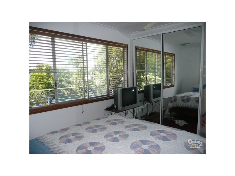 74 Banfield Drive, Mount Louisa QLD 4814