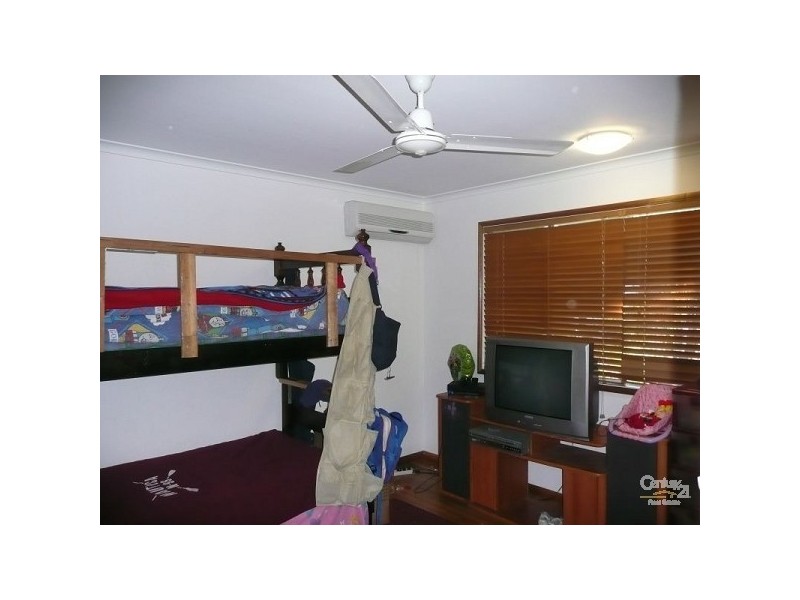 74 Banfield Drive, Mount Louisa QLD 4814