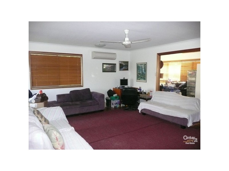 74 Banfield Drive, Mount Louisa QLD 4814