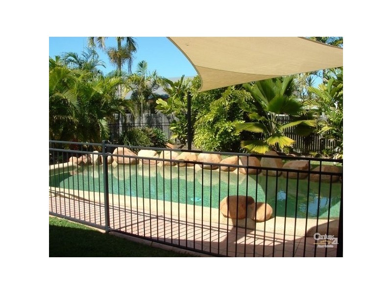 4 Hickory Court, Bushland Beach QLD 4818