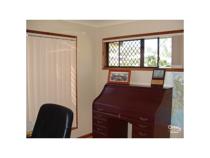 4 Hickory Court, Bushland Beach QLD 4818