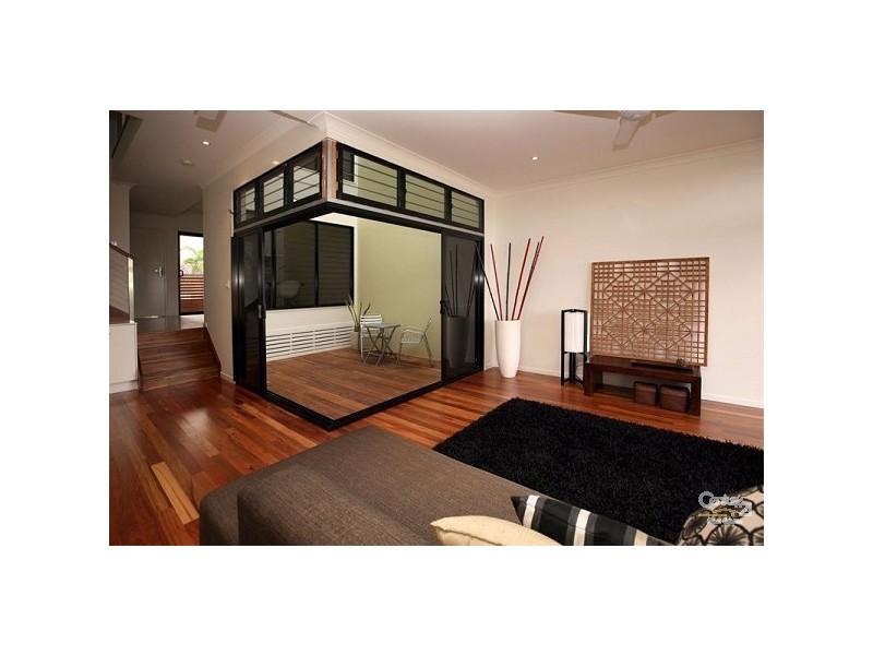 19 Paddington Terrace, Douglas QLD 4814