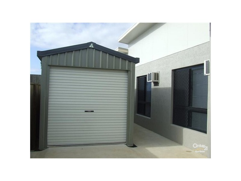 Bushland Beach QLD 4818