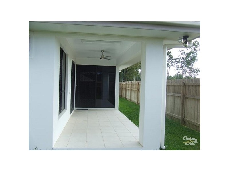 Bushland Beach QLD 4818