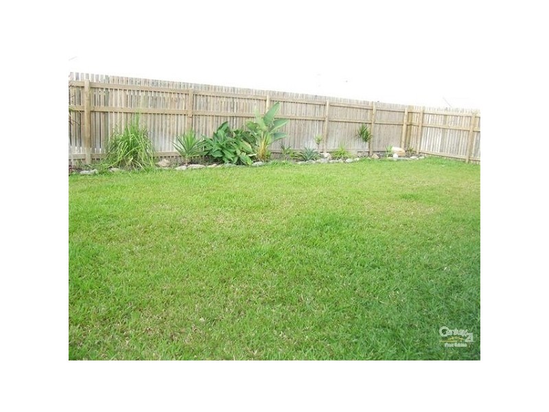 Bushland Beach QLD 4818