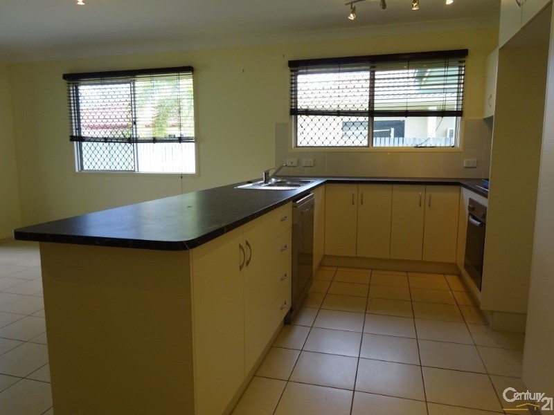 6 Kenwick Place, Kirwan QLD 4817