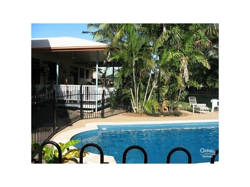 4 Alba Court, Bushland Beach QLD 4818