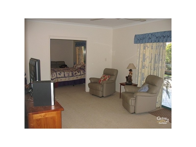 4 Alba Court, Bushland Beach QLD 4818