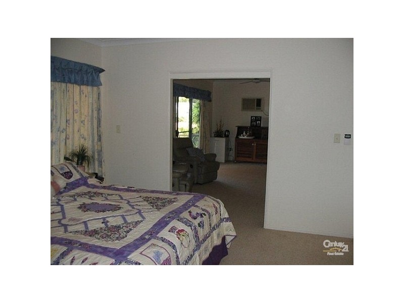 4 Alba Court, Bushland Beach QLD 4818