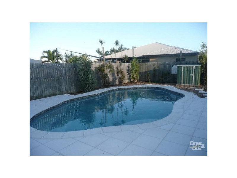 73 Bamboo Crescent, Mount Louisa QLD 4814