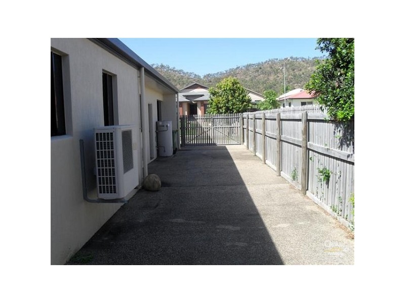 Mount Louisa QLD 4814