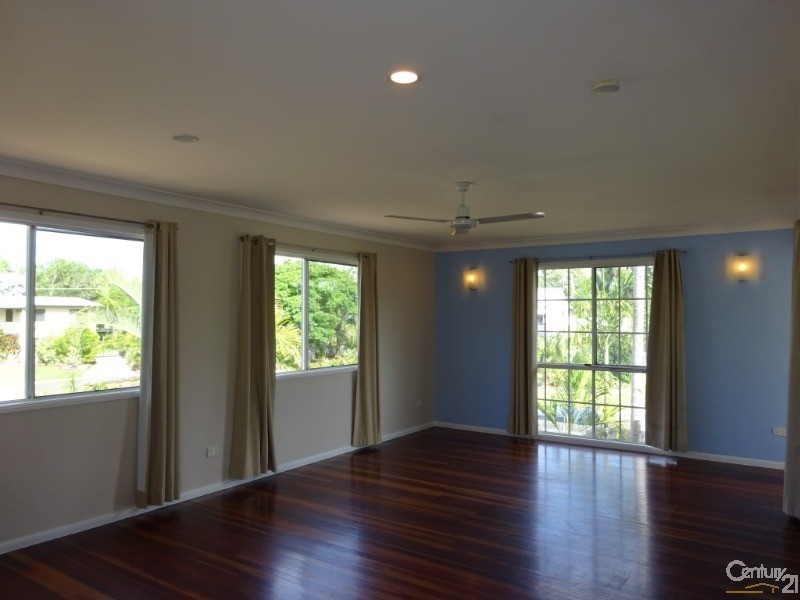 14 Vesterman Court, Bushland Beach QLD 4818