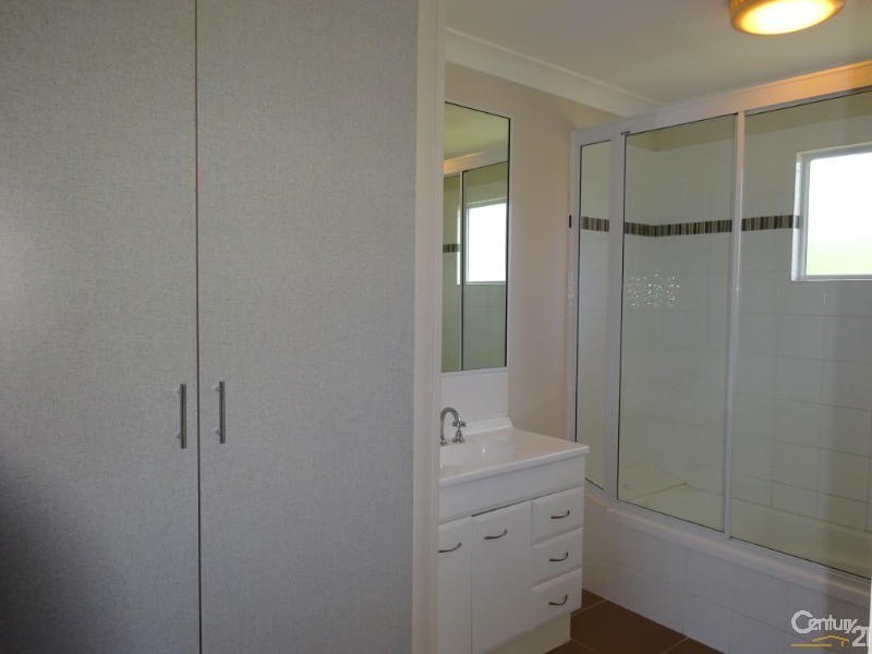 14 Vesterman Court, Bushland Beach QLD 4818