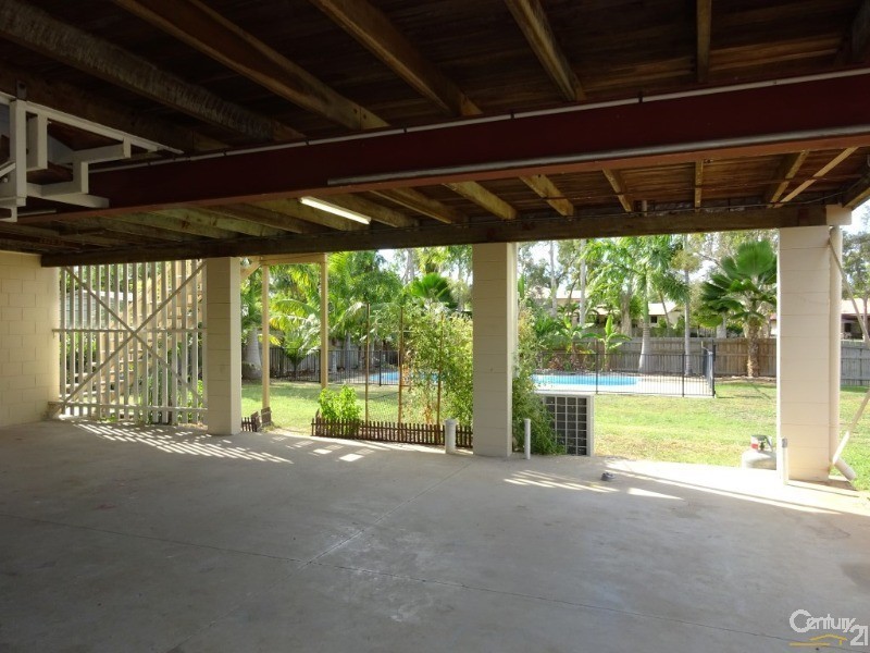 14 Vesterman Court, Bushland Beach QLD 4818