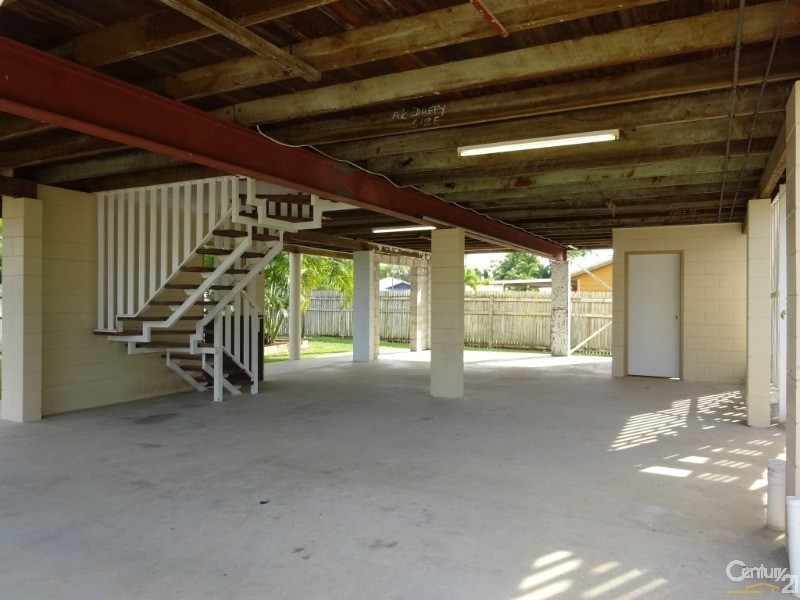 14 Vesterman Court, Bushland Beach QLD 4818