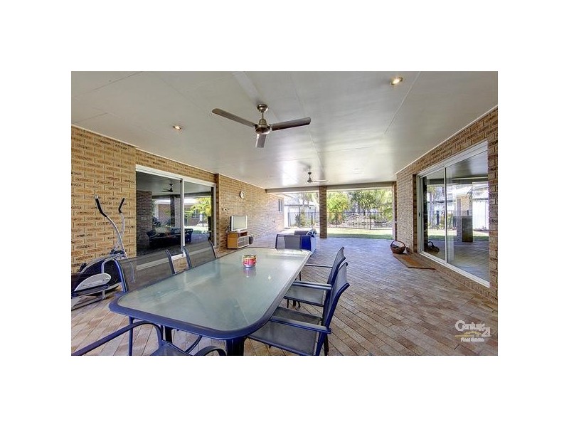 6 Birch Court, Bushland Beach QLD 4818