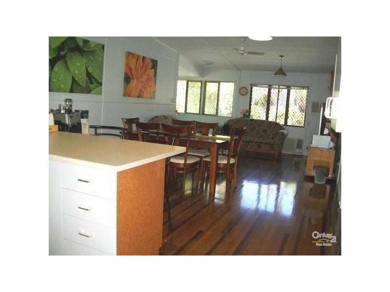 6 Wellington Street, Mundingburra QLD 4812