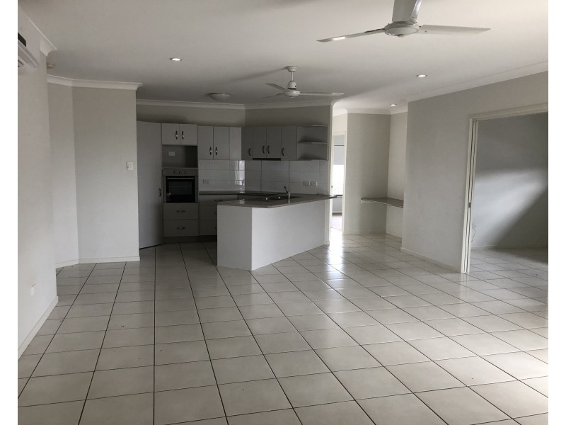 73 Daintree Drive, Bushland Beach QLD 4818