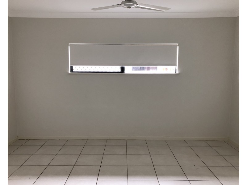 73 Daintree Drive, Bushland Beach QLD 4818