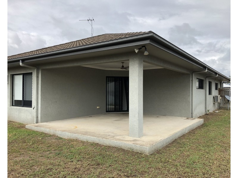 73 Daintree Drive, Bushland Beach QLD 4818