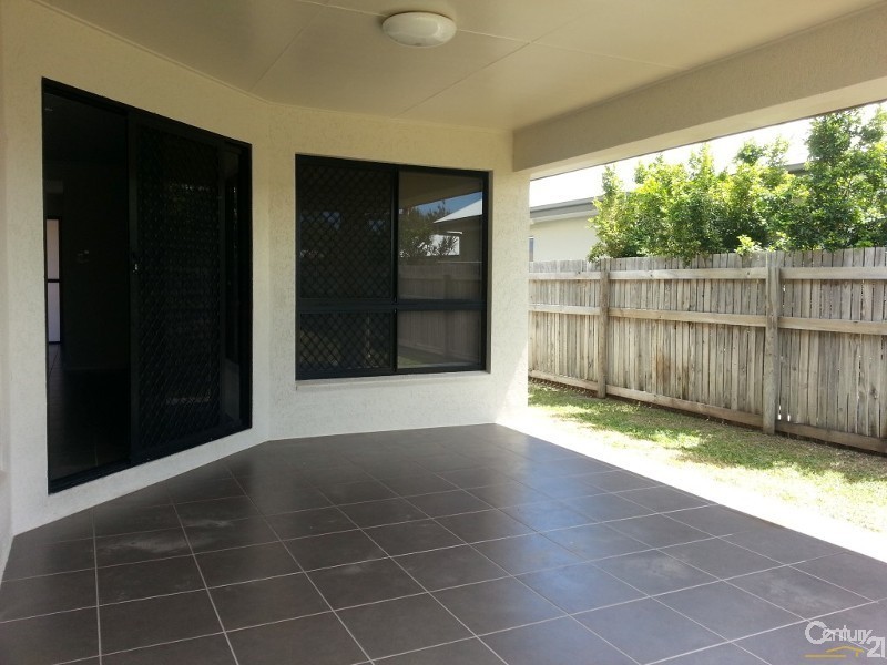 5 Capricorn Drive, Burdell QLD 4818